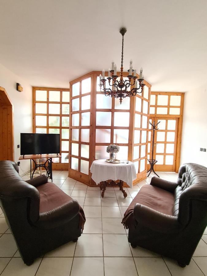 Agas Vendeghaz Hotel Csopak Bagian luar foto